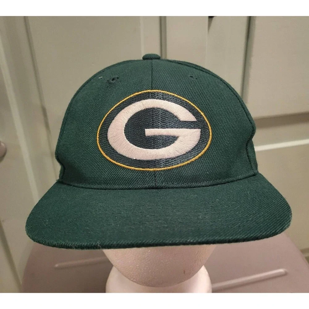 VTG Green Bay Packers Sports Specialties NFL Football Fitted Size 6 7/8 Hat Cap